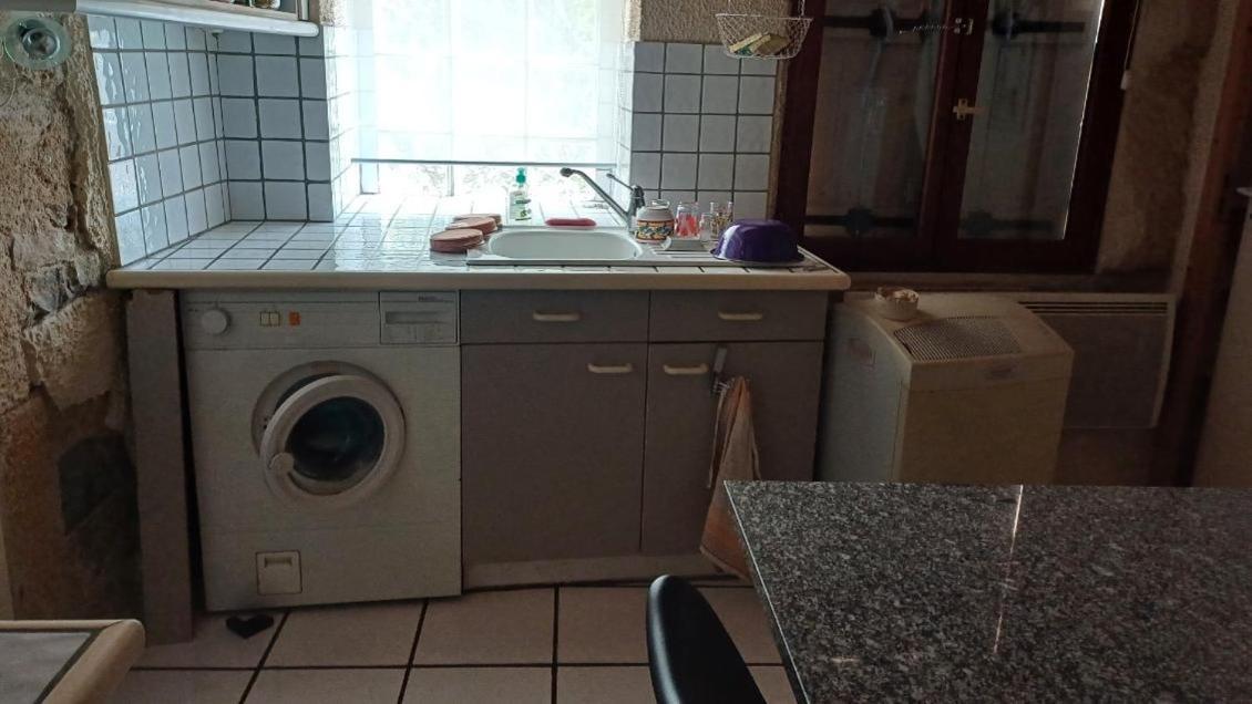 Appartement Chaleureux Dans Une Maison En Pierre Mireval Eksteriør billede