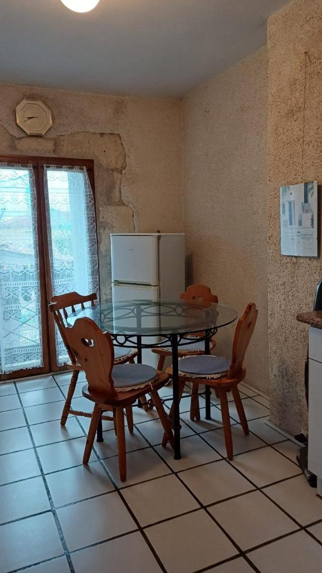 Appartement Chaleureux Dans Une Maison En Pierre Mireval Eksteriør billede