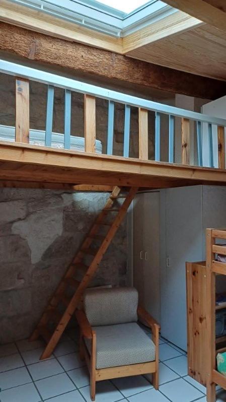Appartement Chaleureux Dans Une Maison En Pierre Mireval Eksteriør billede